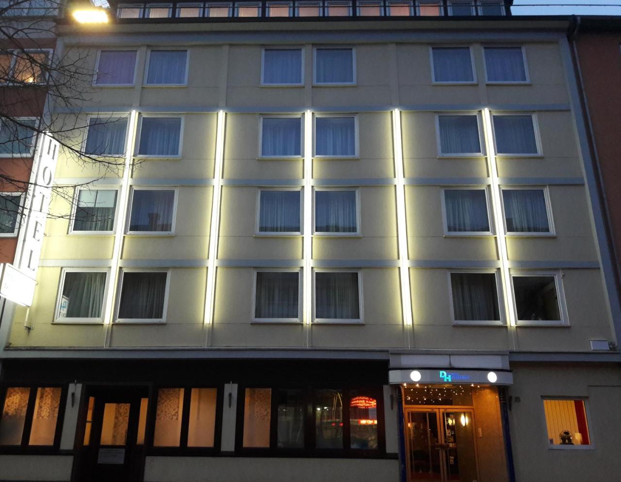City Hotel By Celina ฮาเกิน ภายนอก รูปภาพ
